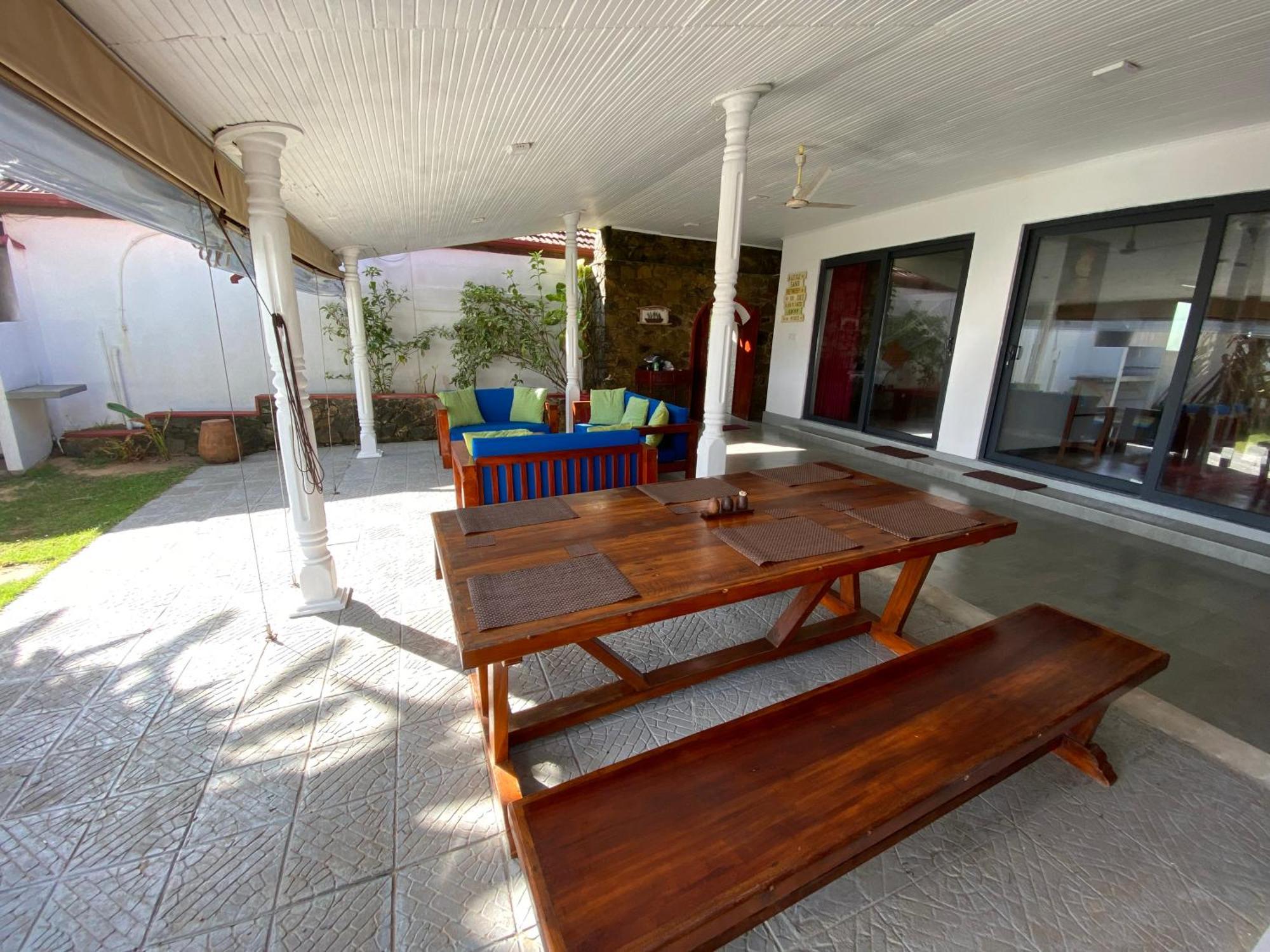 Tropical Beach House Hikkaduwa Kültér fotó