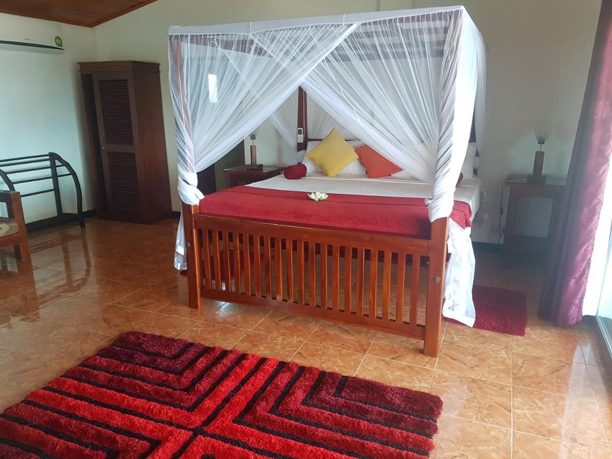 Tropical Beach House Hikkaduwa Kültér fotó